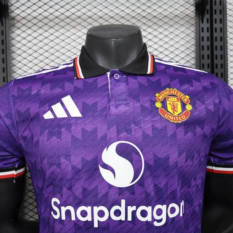 MANCHESTER UNITED EDICIÓN ESPECIAL 25/26 HOMBRE (VERSIÓN JUGADOR)