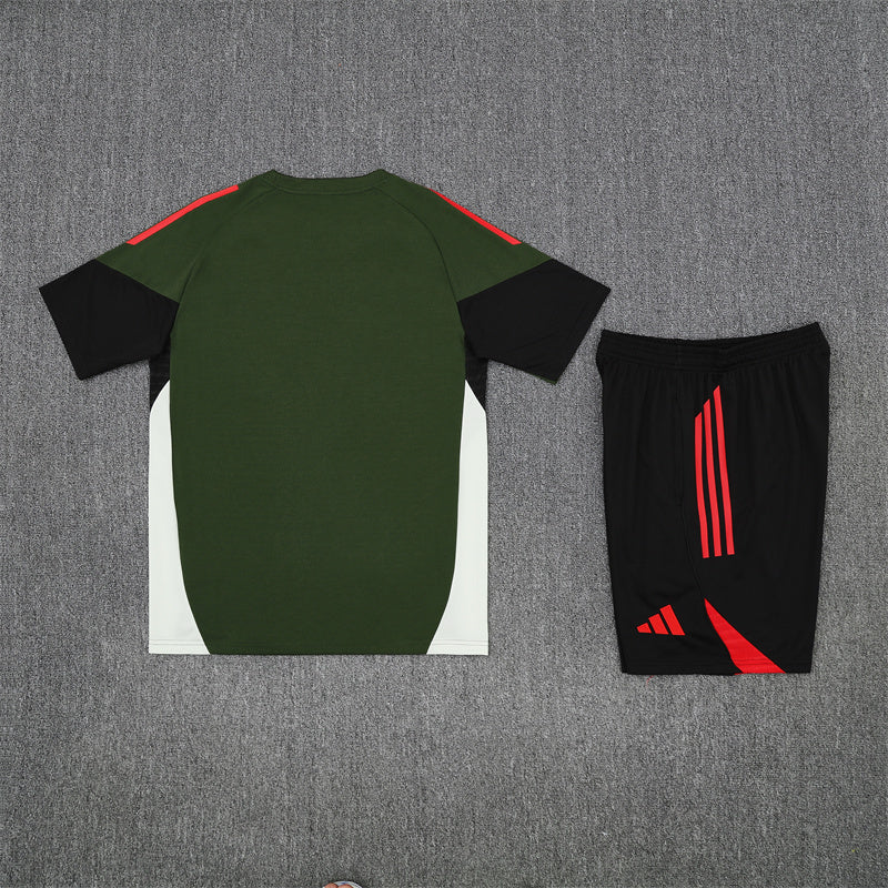 BAYERN MUNICH CONJUNTO ENTRENAMIENTO 25/26 HOMBRE