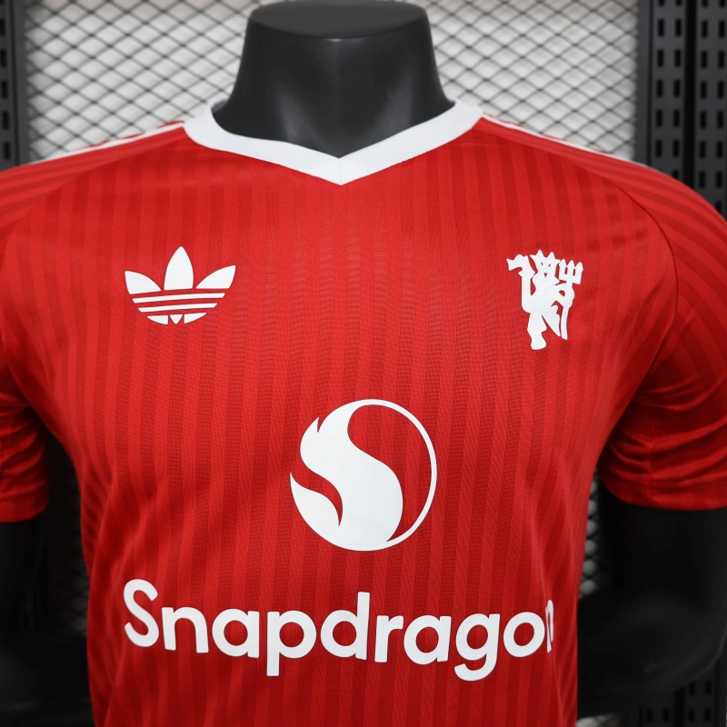 MANCHESTER UNITED EDICIÓN ESPECIAL 25/26 HOMBRE (VERSIÓN JUGADOR)