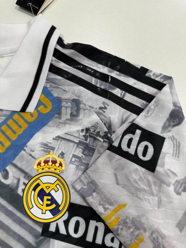 POLO REAL MADRID EDICIÓN ESPECIAL 25/26 HOMBRE (VERSIÓN JUGADOR)