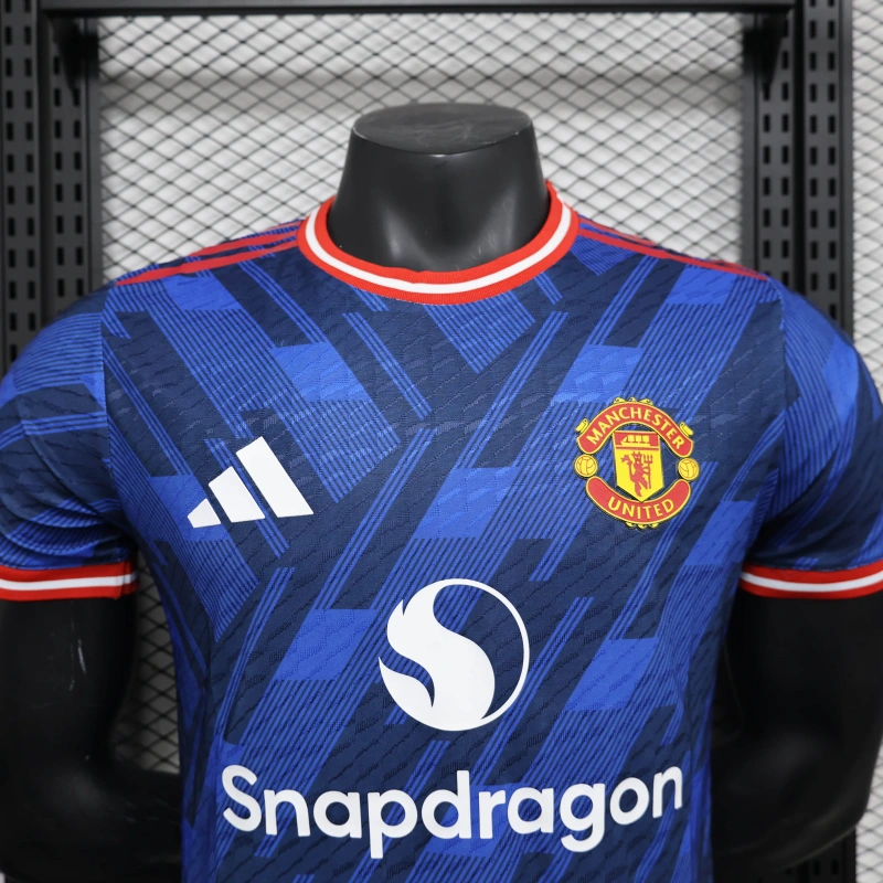 MANCHESTER UNITED EDICIÓN ESPECIAL 25/26 HOMBRE (VERSIÓN JUGADOR)