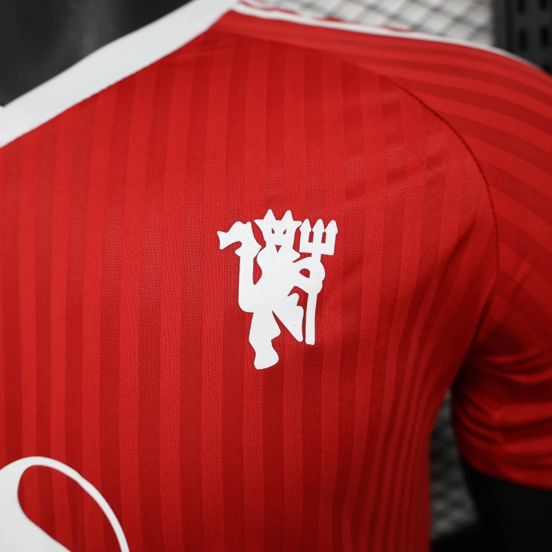 MANCHESTER UNITED EDICIÓN ESPECIAL 25/26 HOMBRE (VERSIÓN JUGADOR)