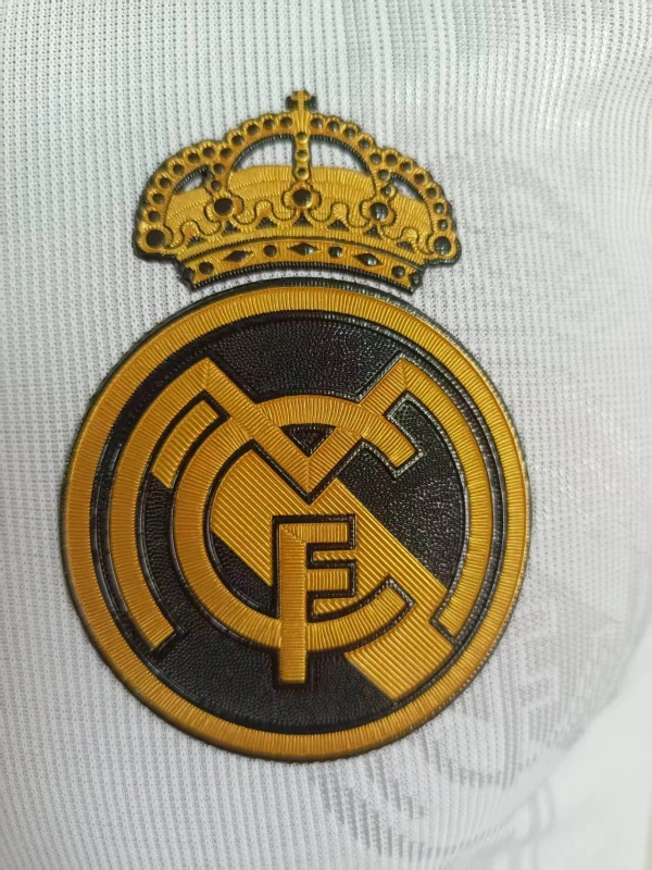 POLO REAL MADRID 25/26 HOMBRE (VERSIÓN JUGADOR)