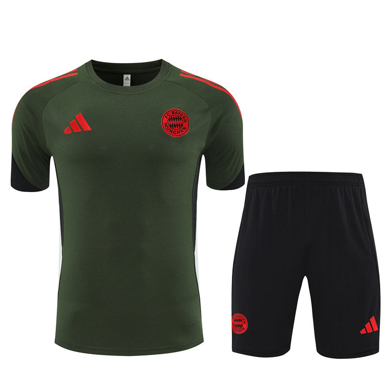 BAYERN MUNICH CONJUNTO ENTRENAMIENTO 25/26 HOMBRE