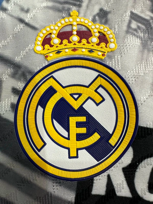 POLO REAL MADRID EDICIÓN ESPECIAL 25/26 HOMBRE (VERSIÓN JUGADOR)